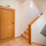 Apartamento Contemporary With Private Pool #1987