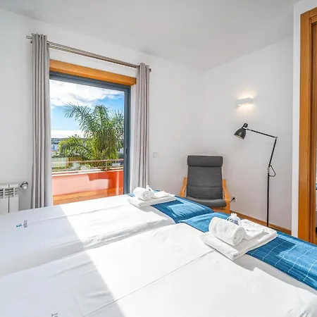 Contemporary With Private Pool #1987 Apartment *