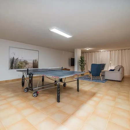 Apartamento Contemporary With Private Pool #1987