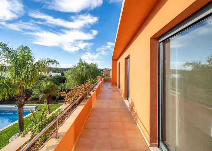 Contemporary With Private Pool #1987 Apartman *