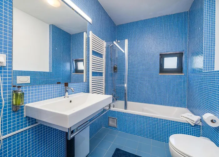 Contemporary With Private Pool #1987 Apartman Lagos