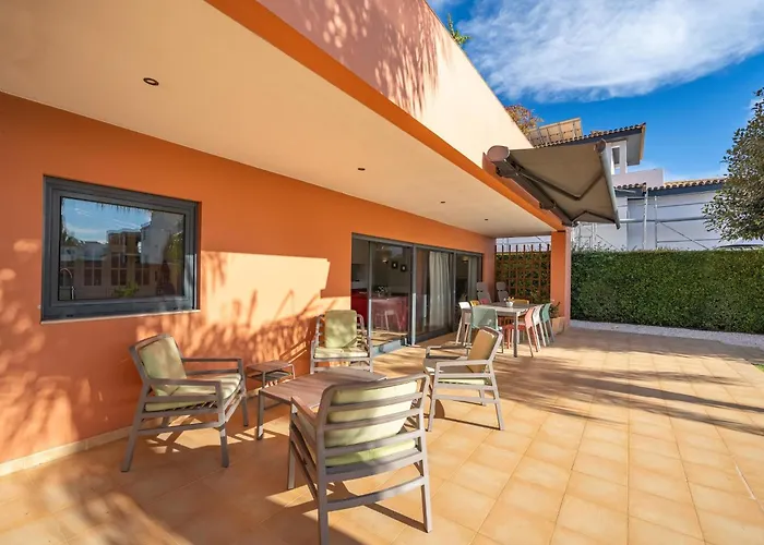 Contemporary With Private Pool #1987 * Lagos